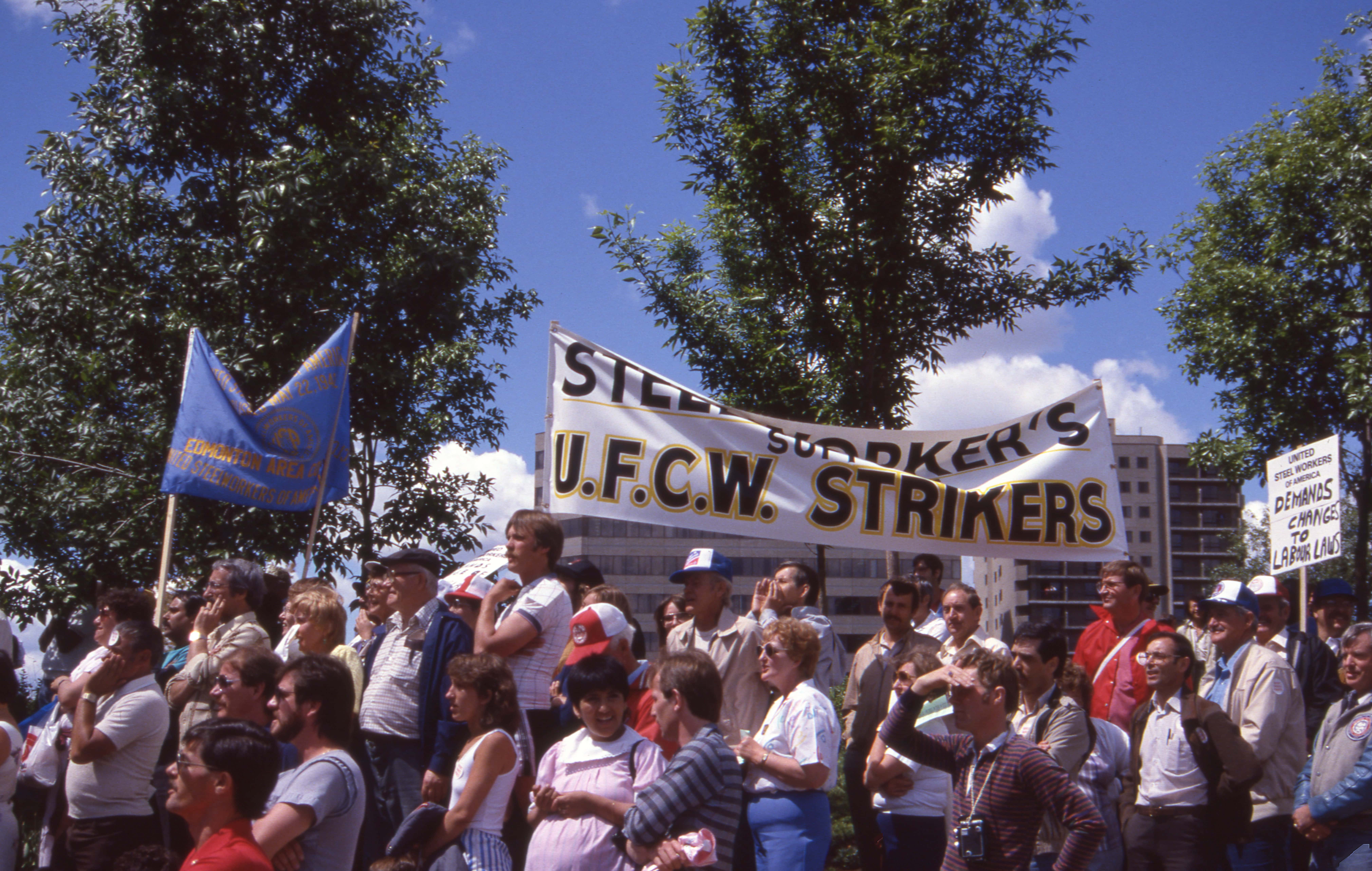Gainers Strike, March on Legislature June 1986, Mike Tulley 07
